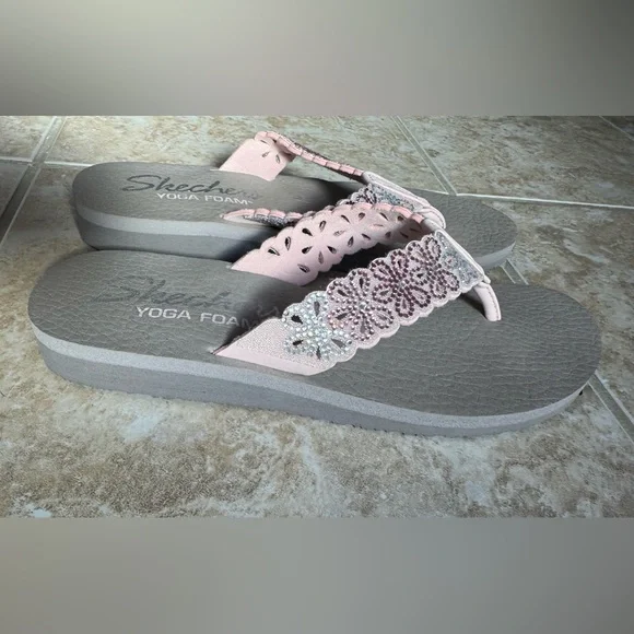 Skechers yoga foam flip flops - Picture 2 of 3